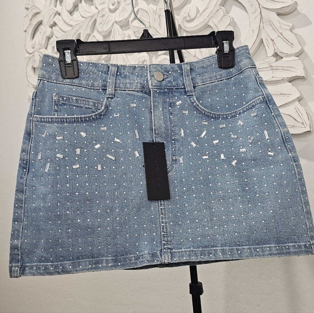 Gianni Bini Women's Rhinestone/Embelished Blue Denim Mini Skirt Sz 26 & 29